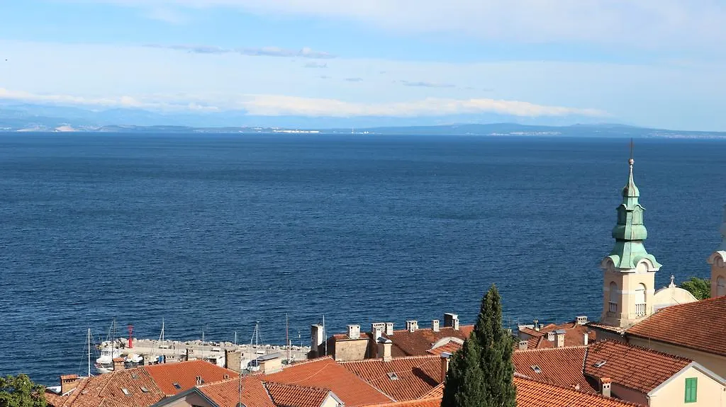 Apartments Komel  Opatija